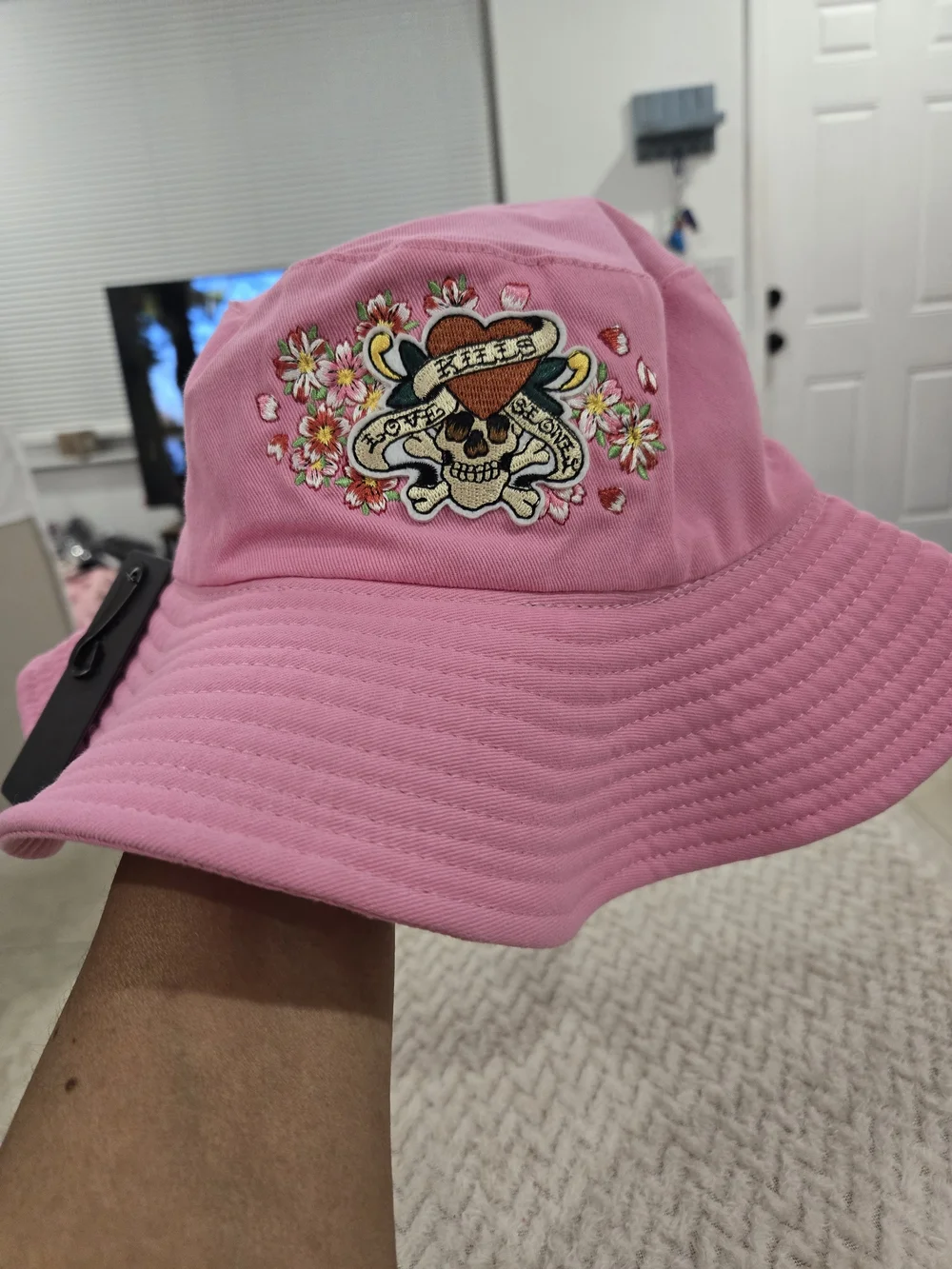 Ed Hardy Pink Bucket Hat Skull Heart Floral Y2K Tattoo Sun Hat NWT